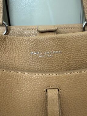 Marc Jacobs Beige Pebbled Leather Shoulder Bag